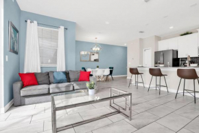 Family Resort - 4BR Home Near Disney - Private Pool, BBQ!